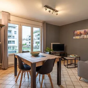 https://apartment-classified-3-stars-quiet-close-to-the-lake-and-shops.hotels-rhonealpes.com