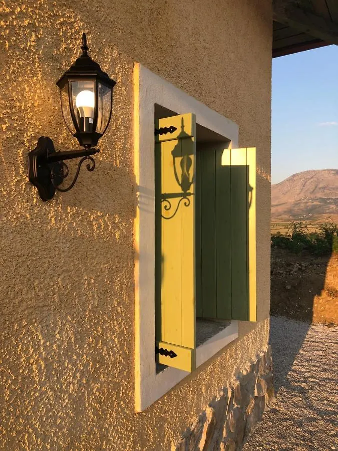 Bote Farms Agriturismo Saranda 0*,